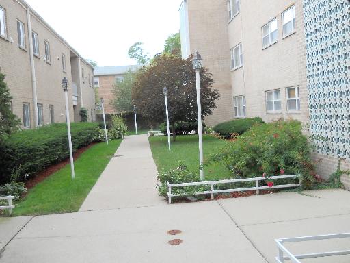 11050 S Artesian Ave #1a, Chicago, IL 60643 photo 2