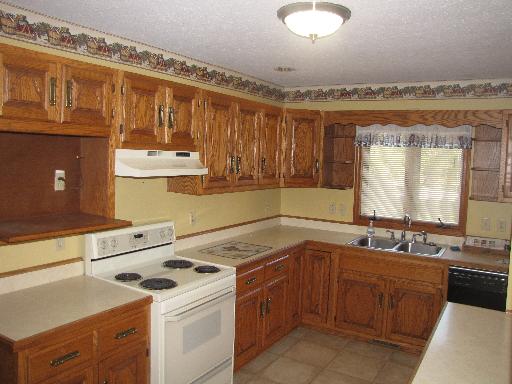 3900 Dixon Dr, Morris, IL 60450 photo 8