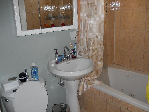 6908 S Perry Ave, Chicago, IL 60621 photo 9