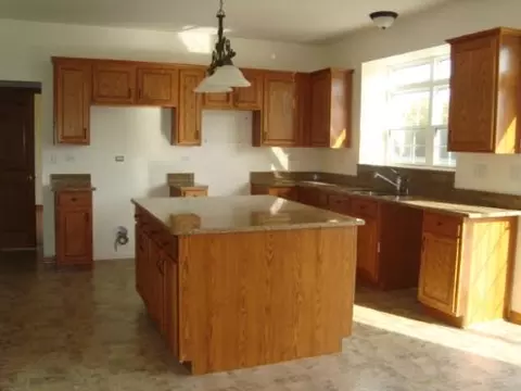 320 Chief Ct, Minooka, IL 60447 photo 3