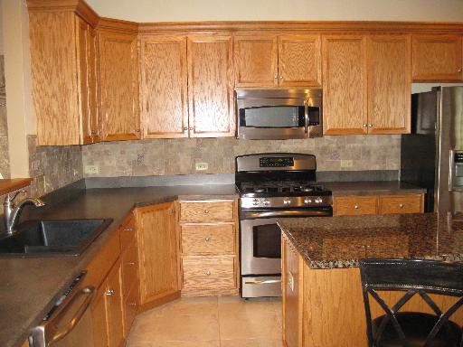 1381 Heritage Dr, Morris, IL 60450 photo 2