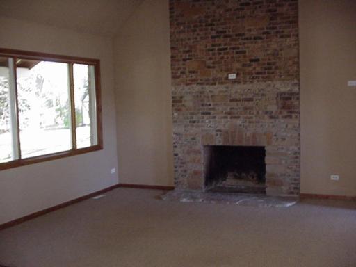 240 Riverview Dr, Algonquin, IL 60102 photo 12