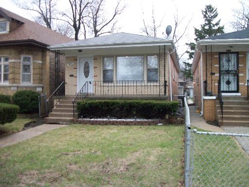9932 S Charles Ave, Chicago, IL 60643 photo 1