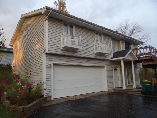 709 Crestview Dr, Ingleside, IL 60041 photo 1
