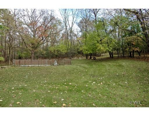 9812 Haegers Bend Rd, Algonquin, IL 60102 photo 2