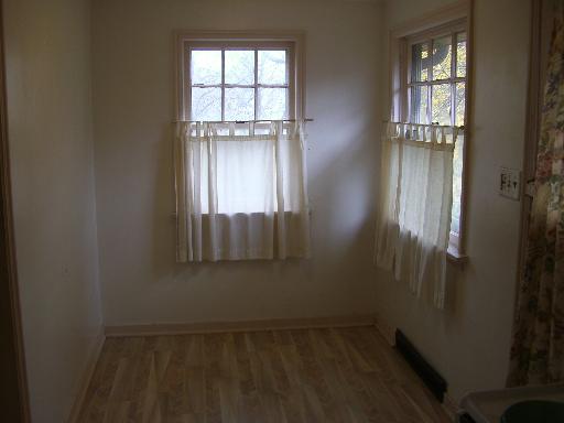 633 Edgebrook Ter, Elgin, IL 60120 photo 5