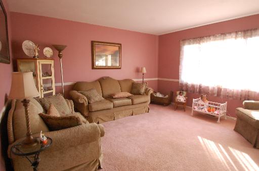 873 Laurel Dr, Aurora, IL 60506 photo 2