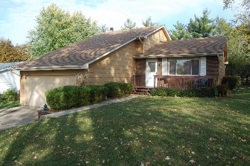 873 Laurel Dr, Aurora, IL 60506 photo 1