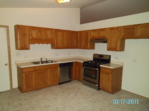14720 S Artesian Ave, Harvey, IL 60426 photo 2