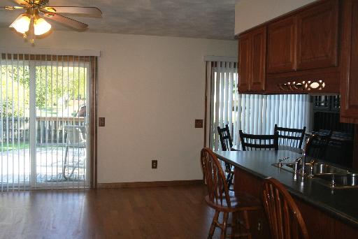 1081 Grenada Dr, Aurora, IL 60506 photo 6