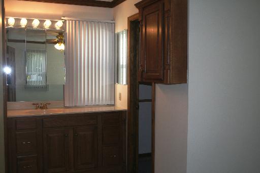1081 Grenada Dr, Aurora, IL 60506 photo 9