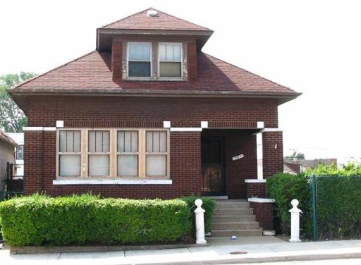 9514 S Avenue L, Chicago, IL 60617 photo 1
