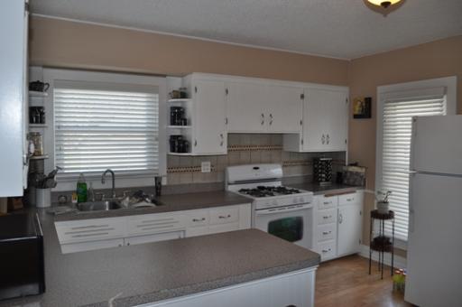 714 Walnut Ave, Elgin, IL 60123 photo 9