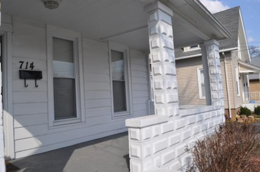 714 Walnut Ave, Elgin, IL 60123 photo 2