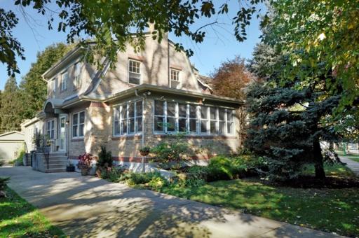 211 Third St, Wilmette, IL 60091 photo 1