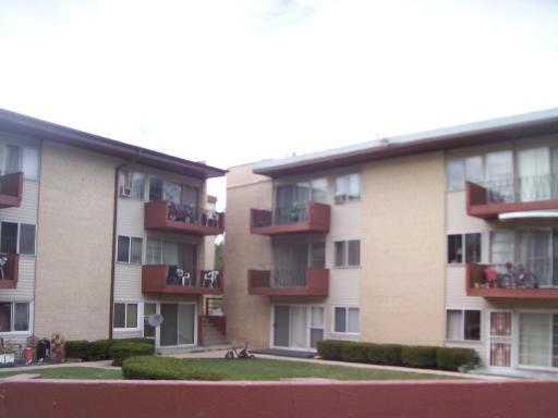 605 N Wolf Rd #E12, Hillside, IL 60162 photo 1