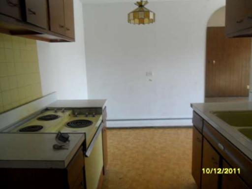 605 N Wolf Rd #E12, Hillside, IL 60162 photo 2