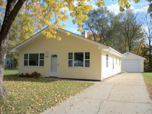 313 Eastern Ave, Aurora, IL 60505 photo 10