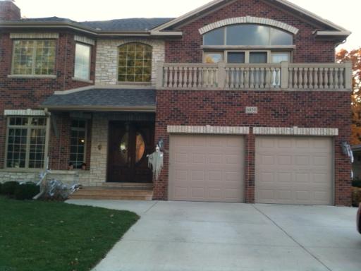 6858 N Lexington Ln, Niles, IL 60714 photo 1