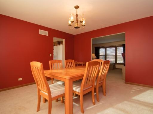 39 W249 Chisholm Trl, Elgin, IL 60123 photo 7