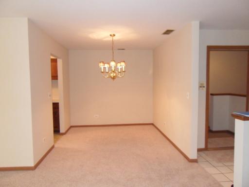 735 Waverly Dr #C, Elgin, IL 60120 photo 5