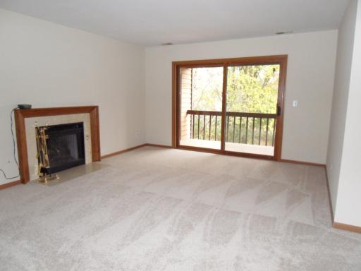 735 Waverly Dr #C, Elgin, IL 60120 photo 3