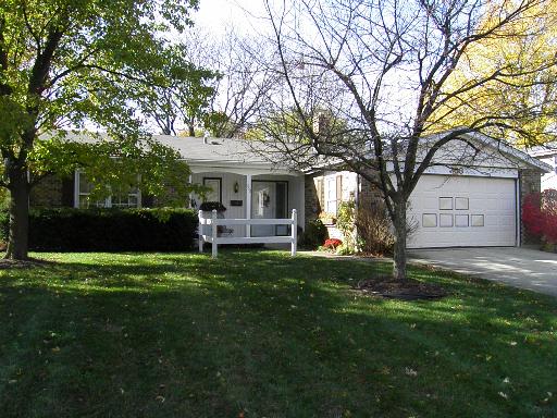 353 S River Rd, Naperville, IL 60540 photo 1