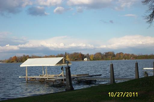 716 Regner Rd, Mchenry, IL 60051 photo 2