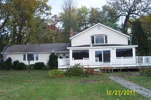 716 Regner Rd, Mchenry, IL 60051 photo 1