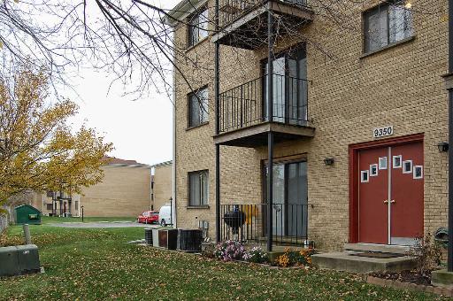 9350 Hamilton Ct #A, Des Plaines, IL 60016 photo 14