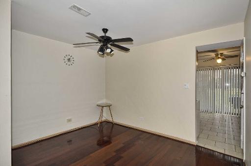 9350 Hamilton Ct #A, Des Plaines, IL 60016 photo 6
