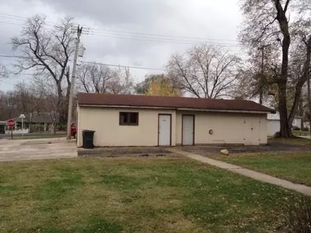 424 Wall St, Morris, IL 60450 photo 2