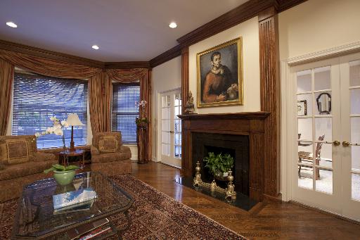 56 E Bellevue Pl, Chicago, IL 60611 photo 6