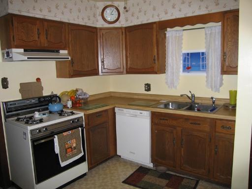 896 S Third Ave, Kankakee, IL 60901 photo 13