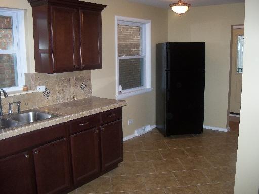 10315 S Green St, Chicago, IL 60643 photo 3