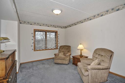 1327 E Washington St #402, Des Plaines, IL 60016 photo 11