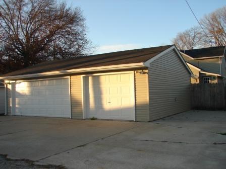 509 Armstrong St, Morris, IL 60450 photo 2