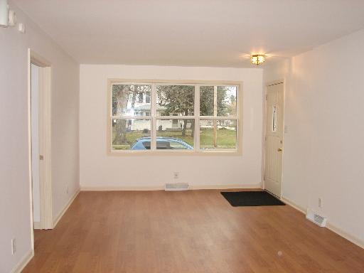 509 Armstrong St, Morris, IL 60450 photo 4