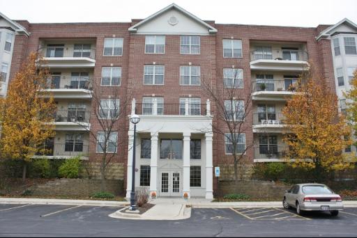 3100 Town Square Dr #101, Rolling Meadows, IL 60008 photo 1