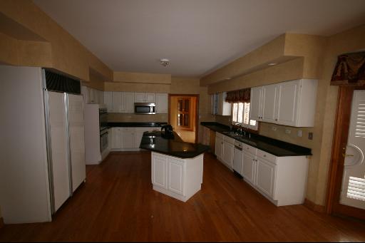 59 Dineff Rd, Lemont, IL 60439 photo 2