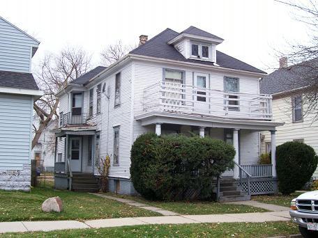 1920 Mead St, Racine, WI 53403 photo 1