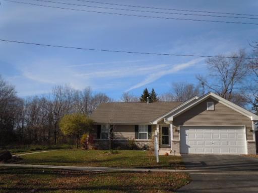 517 Roosevelt St, Belvidere, IL 61008 photo 1
