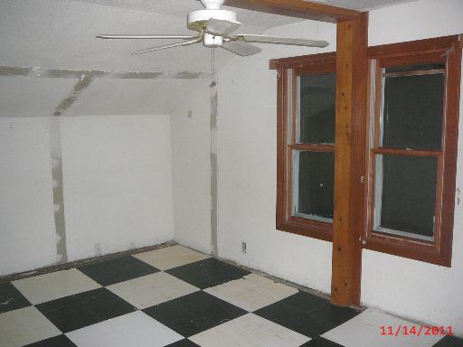 121 A St, Genoa, IL 60135 photo 9