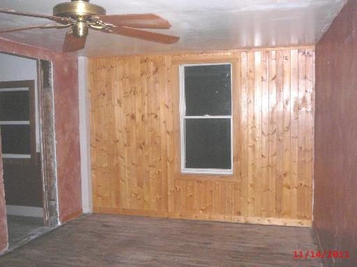 121 A St, Genoa, IL 60135 photo 2