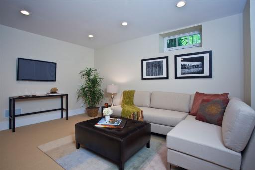 1219 E 50th St, Chicago, IL 60615 photo 15