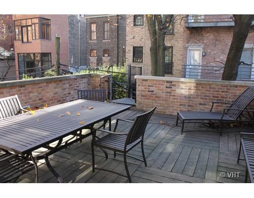 57 Elm St, Chicago, IL 60610 photo 15