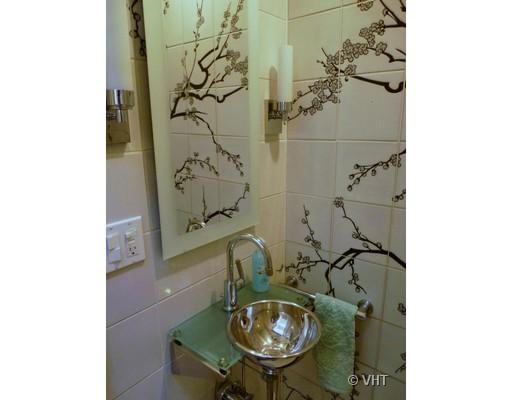 57 Elm St, Chicago, IL 60610 photo 13
