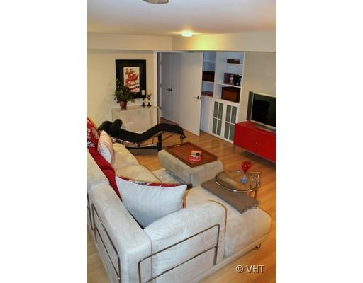 57 Elm St, Chicago, IL 60610 photo 10
