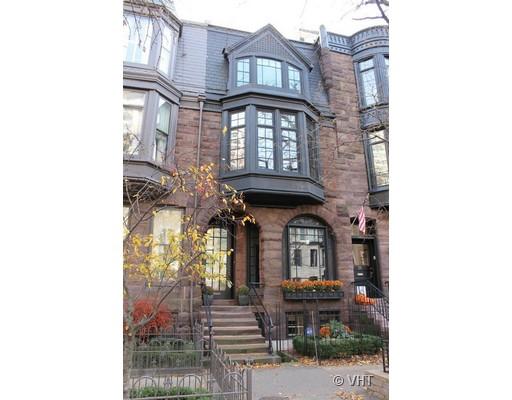 57 Elm St, Chicago, IL 60610 photo 1
