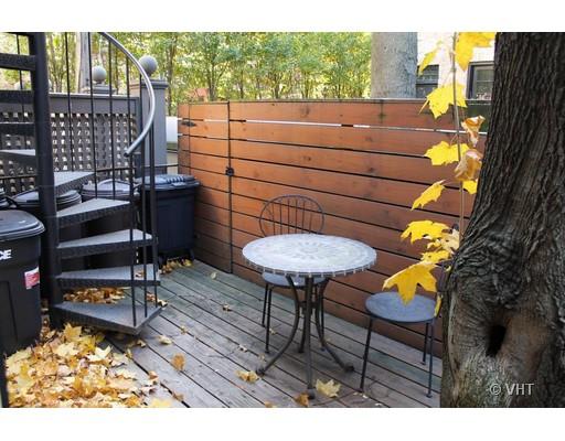 57 Elm St, Chicago, IL 60610 photo 16